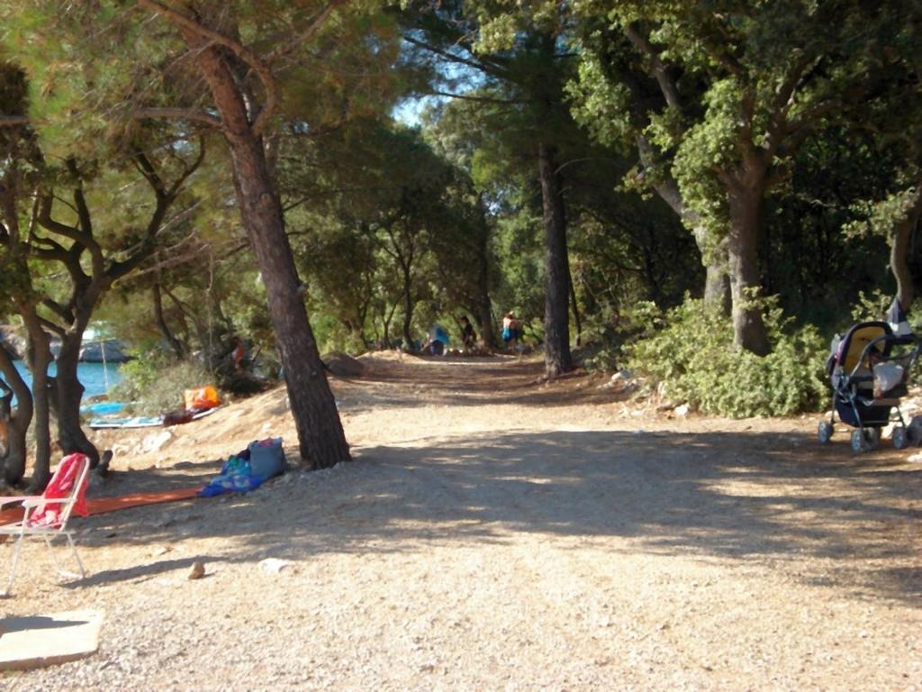 Apartments Josip Pinezići エクステリア 写真