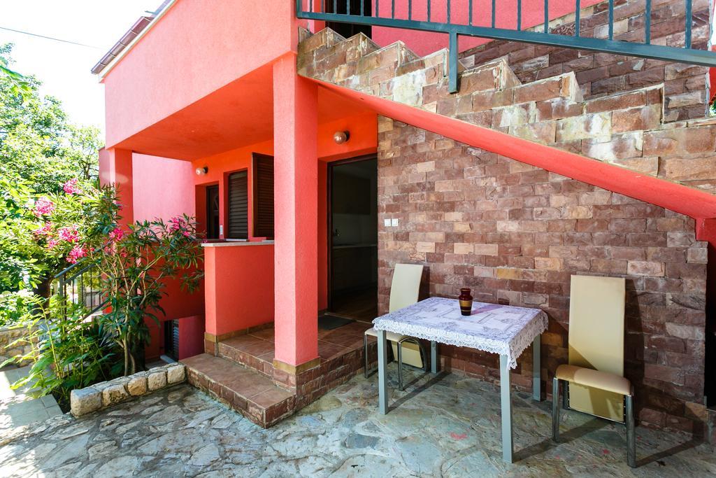 Apartments Josip Pinezići 部屋 写真
