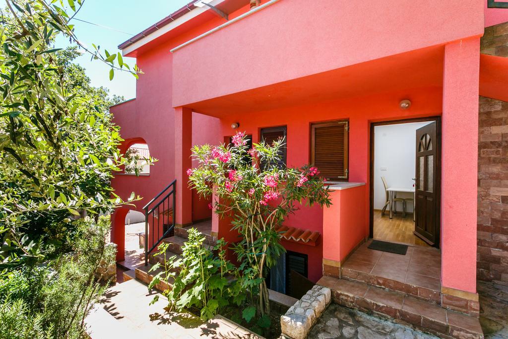 Apartments Josip Pinezići 部屋 写真