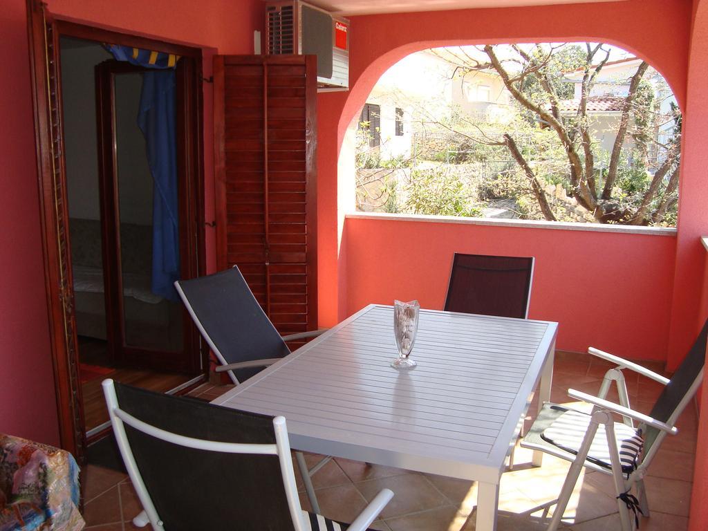 Apartments Josip Pinezići 部屋 写真