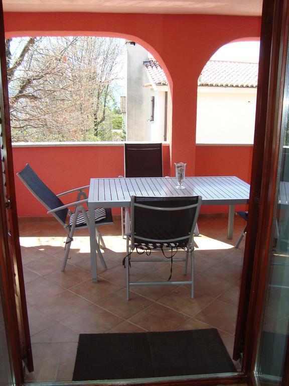 Apartments Josip Pinezići エクステリア 写真
